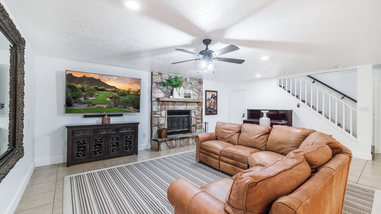 Photo of Livingroom in Pinnacle Peak