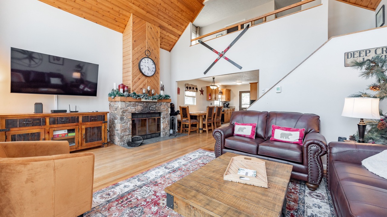 Photo of Livingroom in North Glade Hills