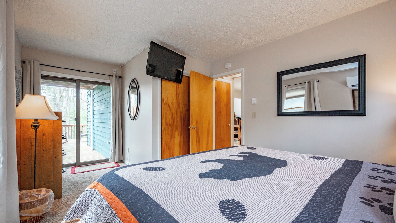 Photo of Bedroom in North Glade Hills