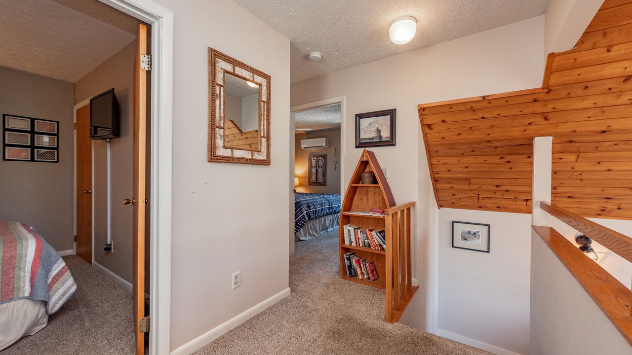 Photo of Bedroom in North Glade Hills
