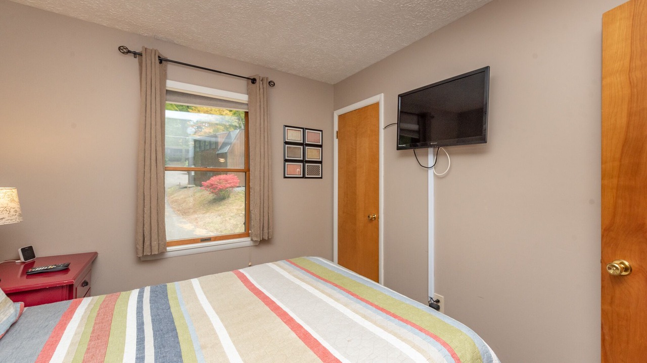 Photo of Bedroom in North Glade Hills