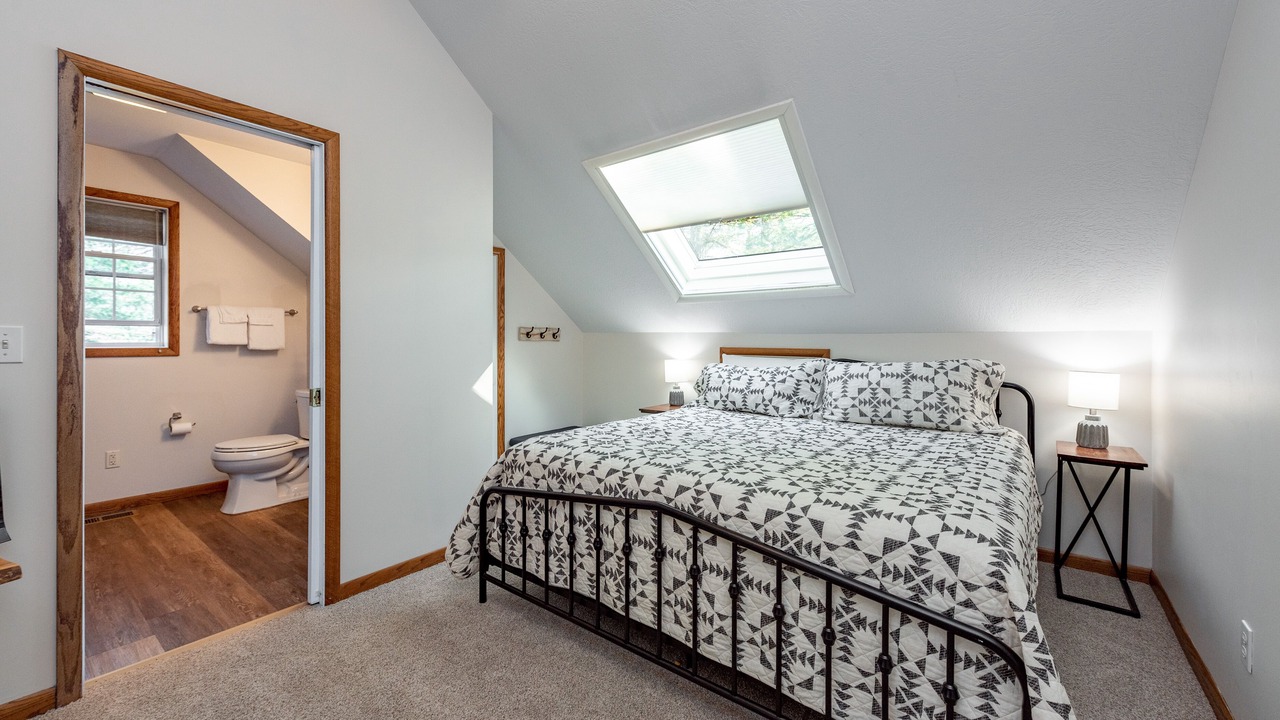 Photo of Bedroom in Blakeslee