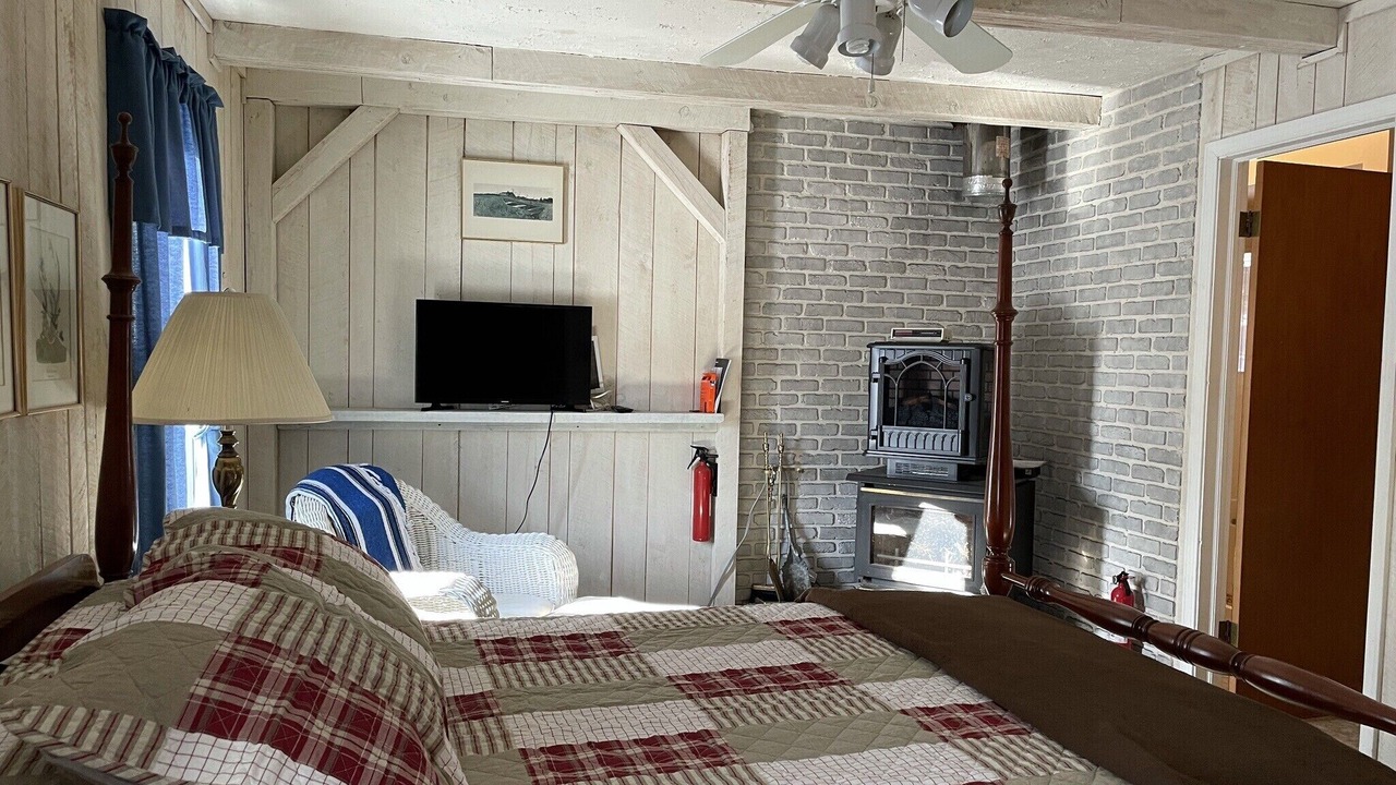 Photo of Bedroom in Ellicottville