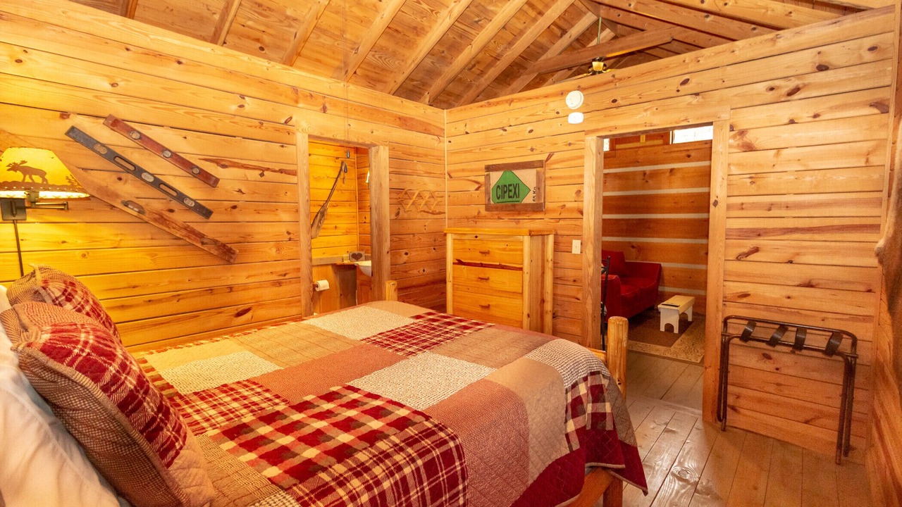 Photo of Bedroom in Copperhill