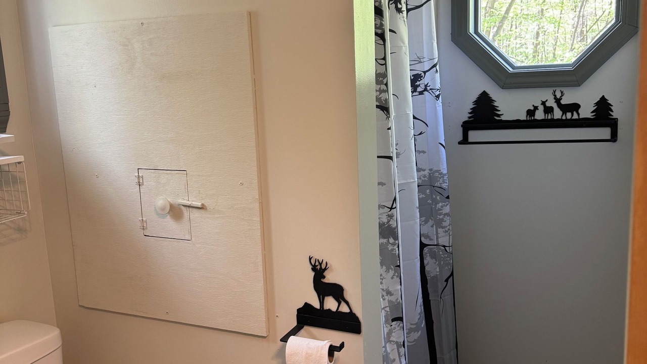 Photo of Bathroom in Warriors Mark