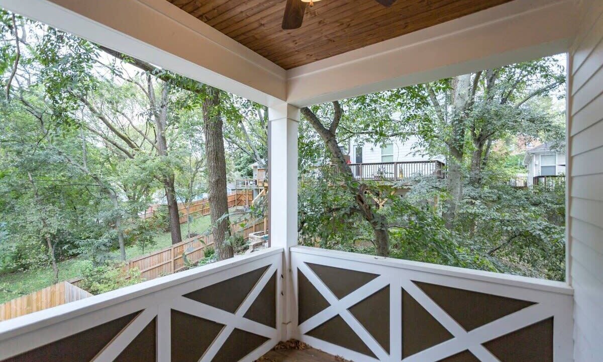 Photo of Patio Balcony in Shelby Hills