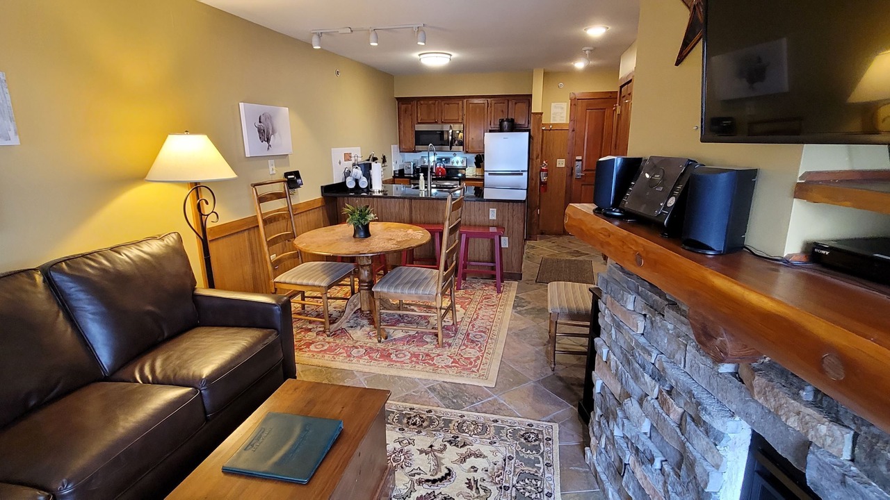 Photo of Livingroom in Snowshoe