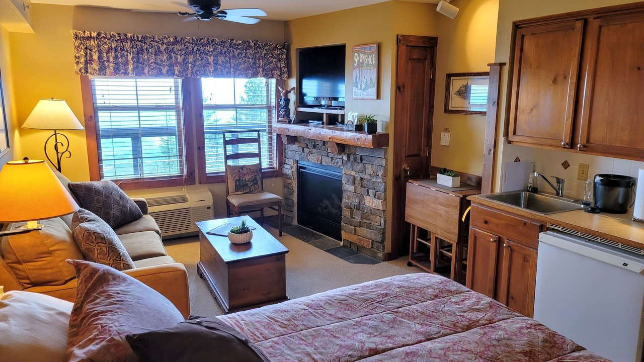 Photo of Bedroom in Snowshoe