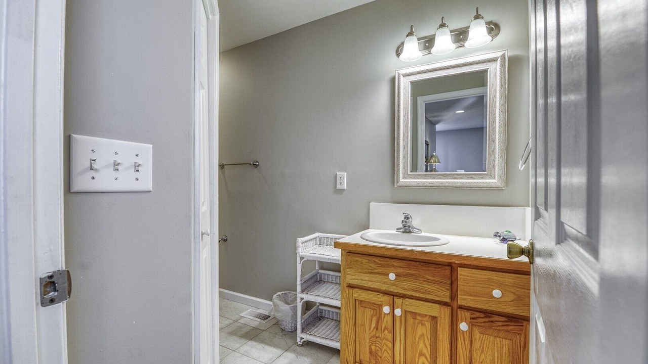 Photo of Bathroom in Ocean Ridge
