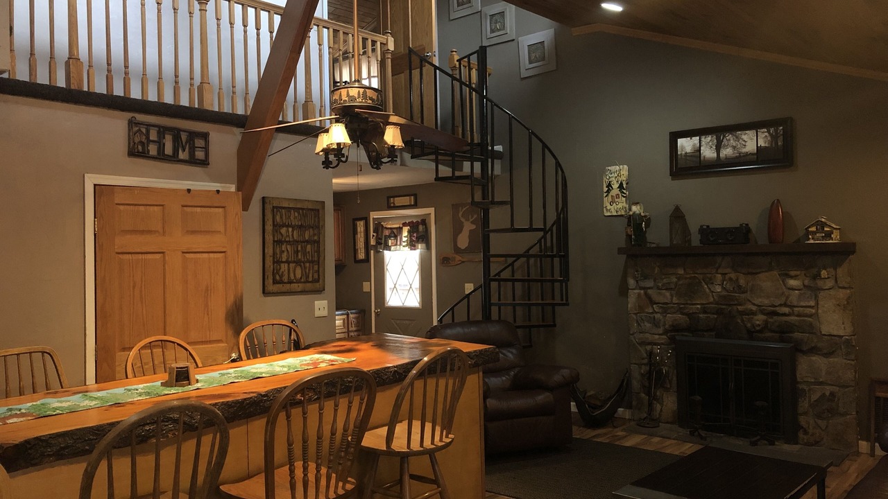 Photo of Livingroom in Jefferson Township