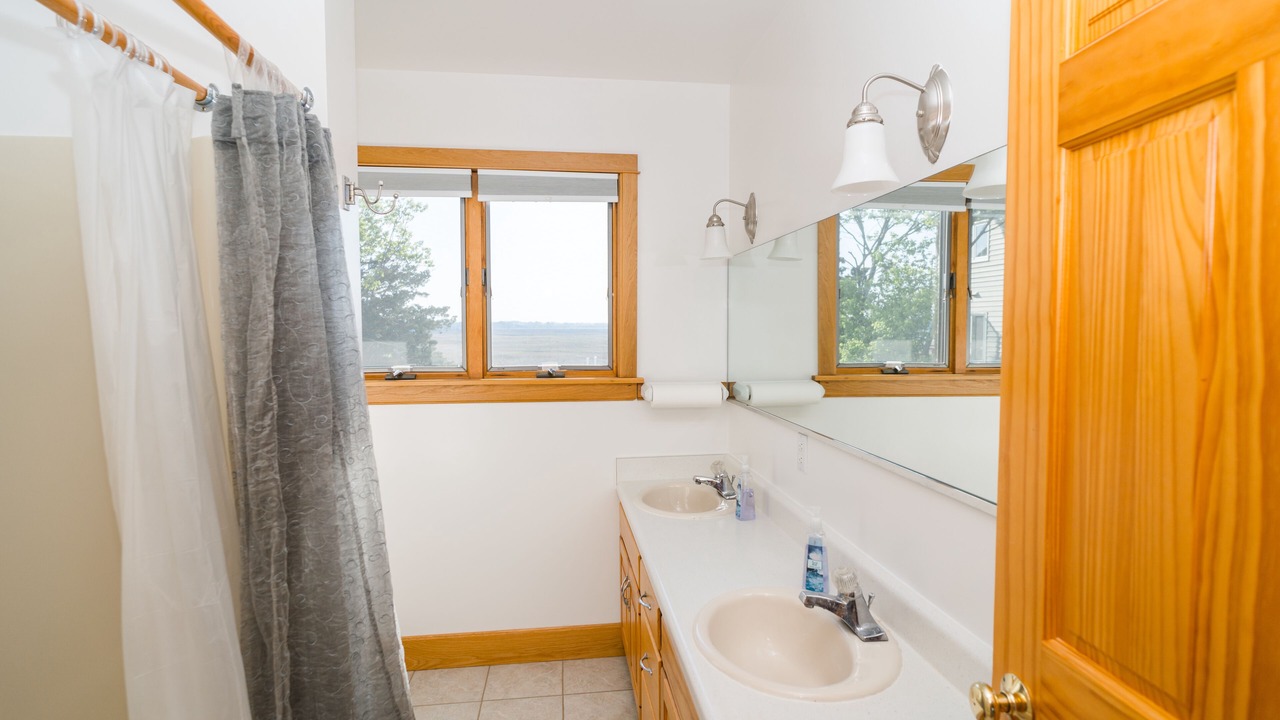 Photo of Bathroom in Broadkill Beach