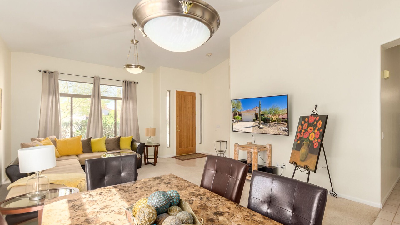 Photo of Livingroom in Red Mountain Ranch