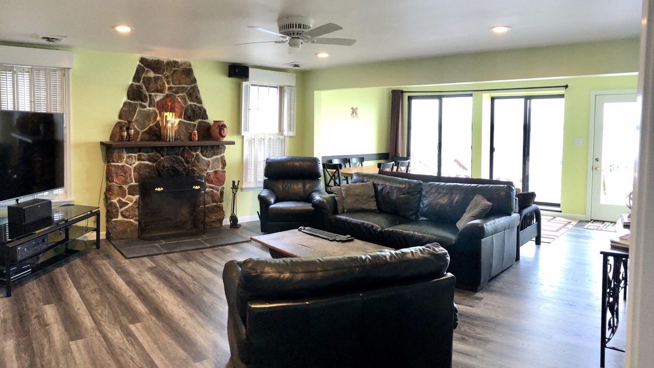 Photo of Livingroom in Perryville