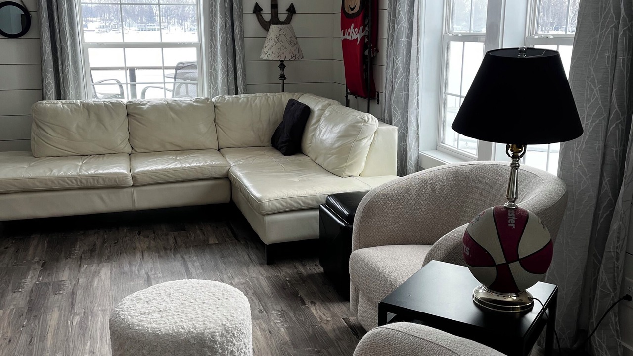 Photo of Livingroom in Coldwater