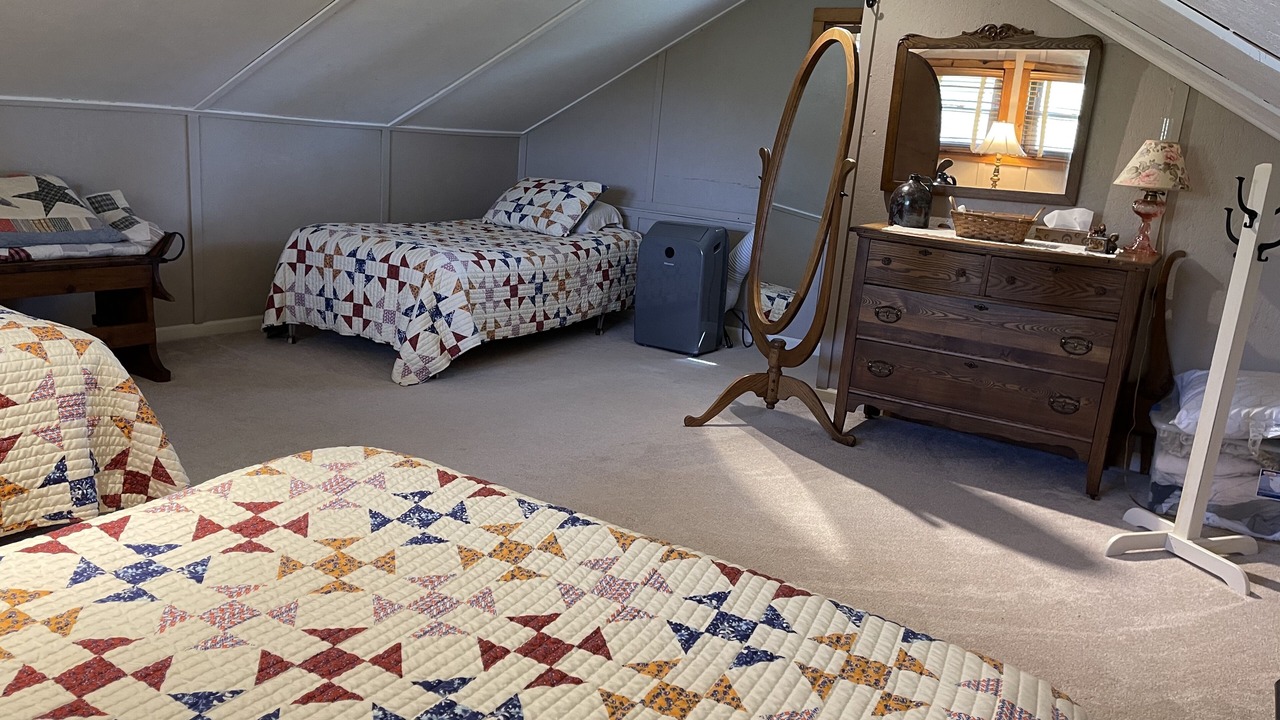 Photo of Bedroom in Gallatin