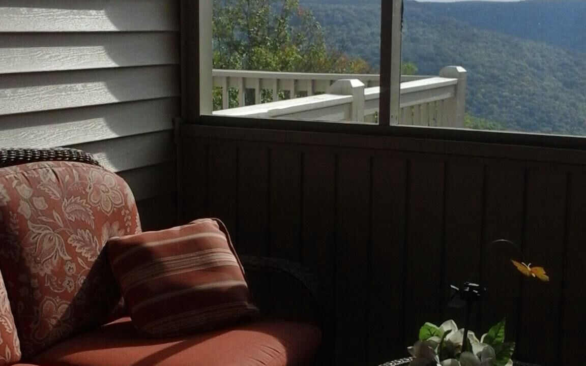 Photo of Livingroom in Monterey