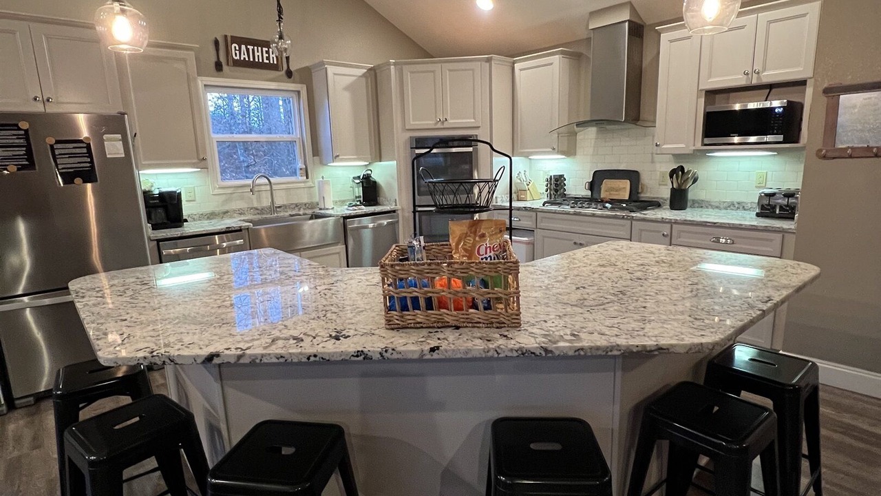 Photo of Kitchen in Lakeside Estates