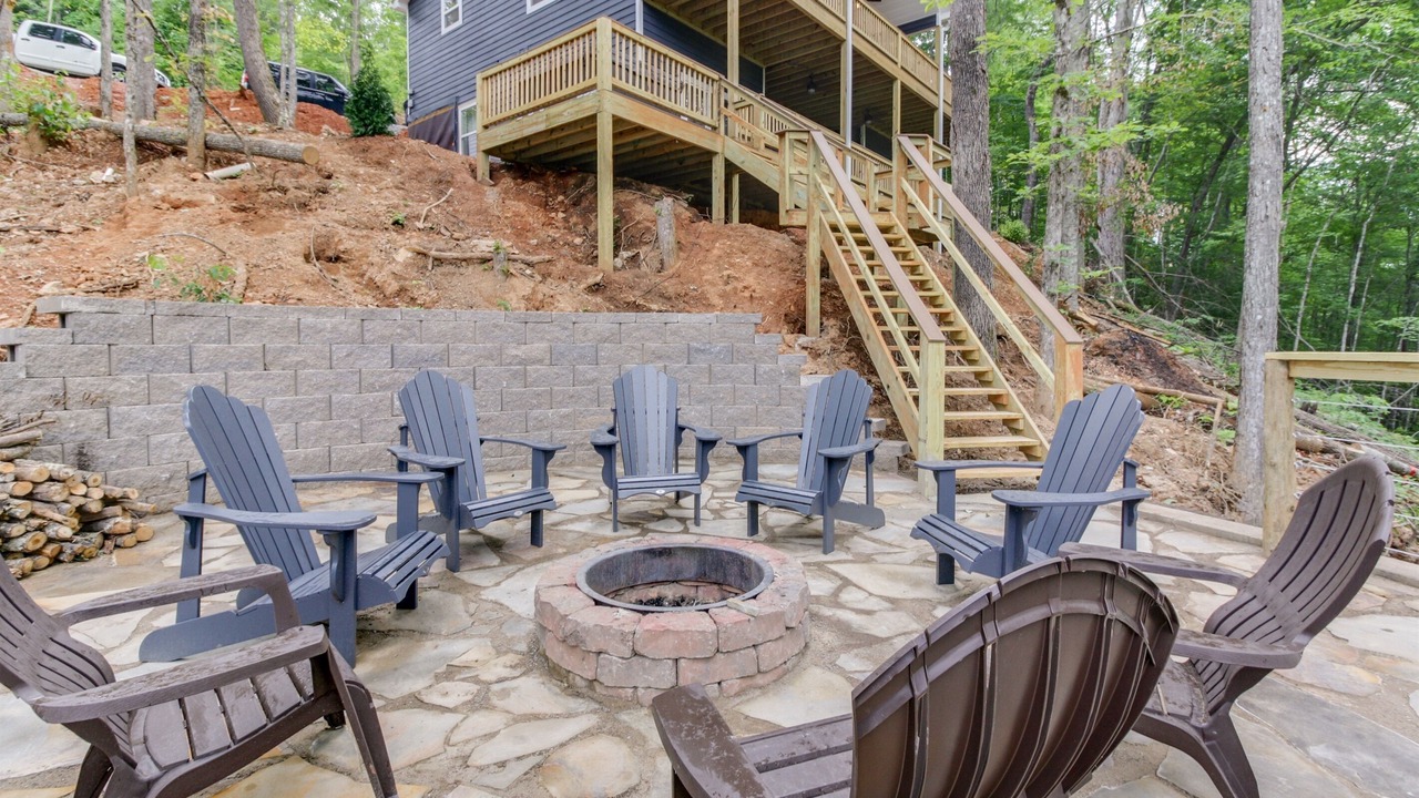 Photo of Patio Balcony in Lakeside Estates