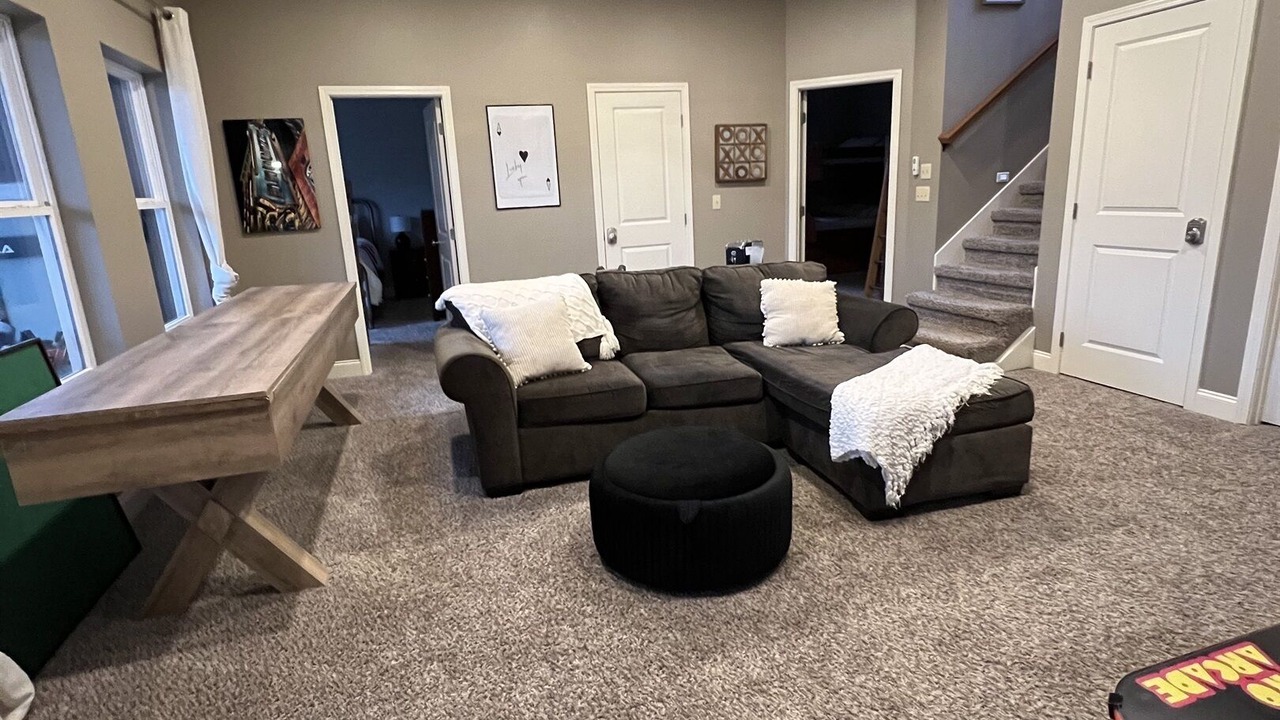 Photo of Livingroom in Lakeside Estates