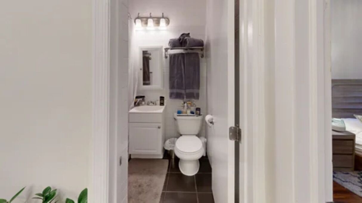 Photo of Bathroom in Central Park South