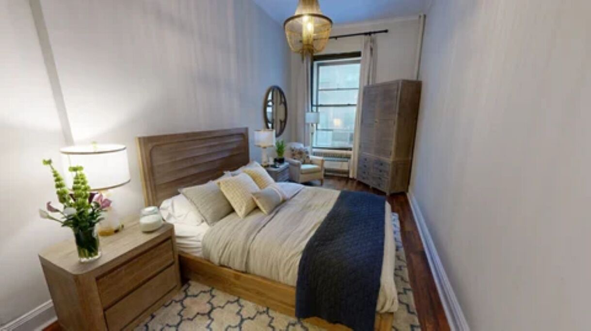Photo of Bedroom in Central Park South