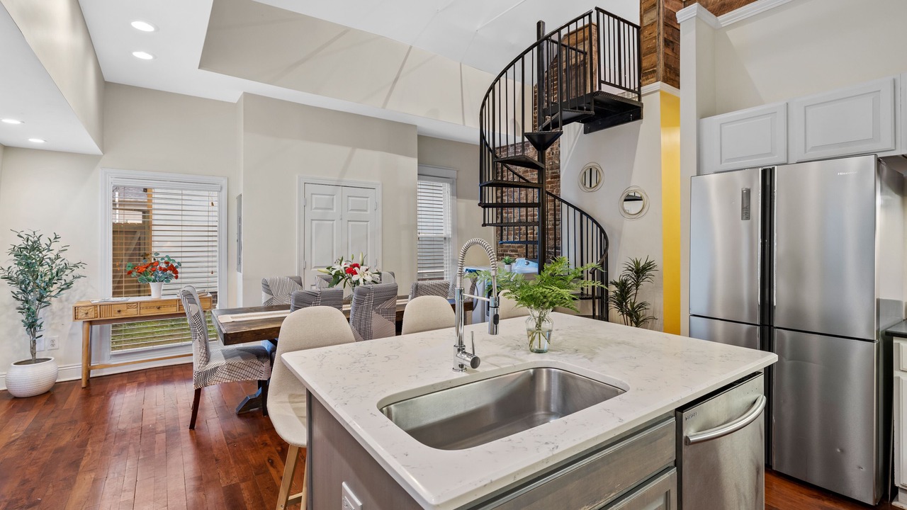 Photo of Bedroom in Cleveland Park