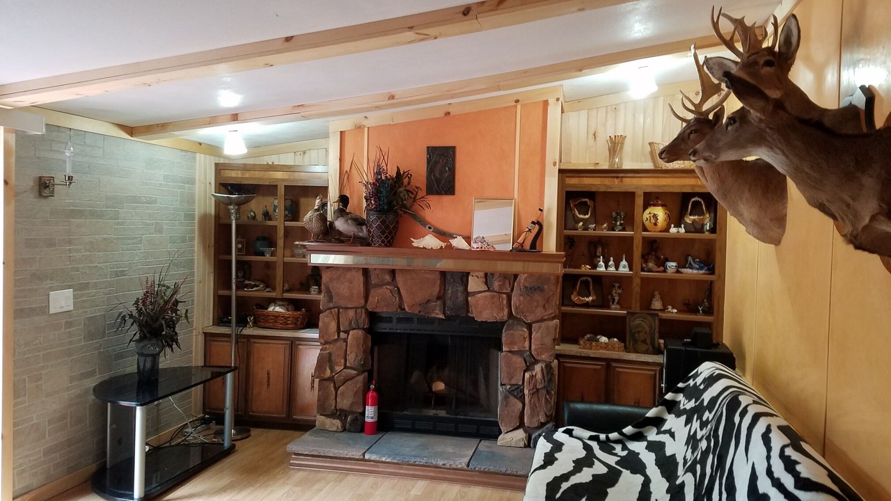 Photo of Livingroom in Greentown