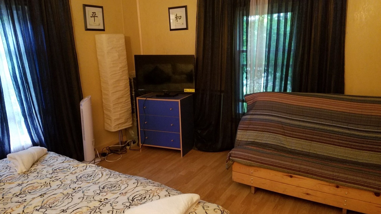 Photo of Bedroom in Greentown