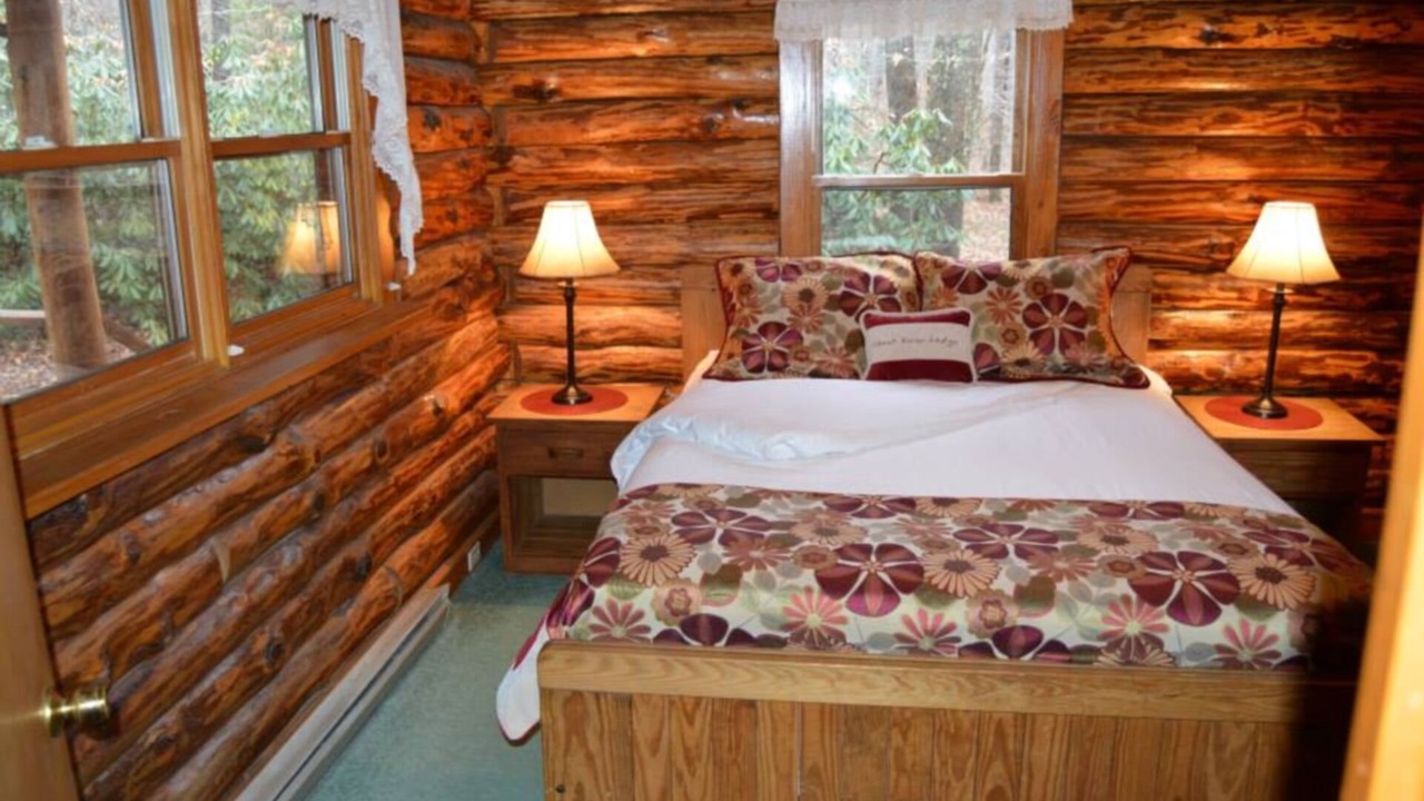 Photo of Bedroom in Elkins