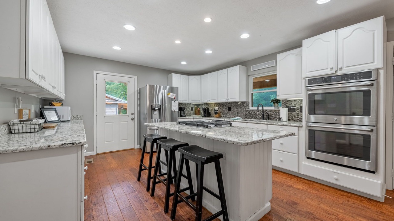 Photo of Kitchen in Mineral Bluff
