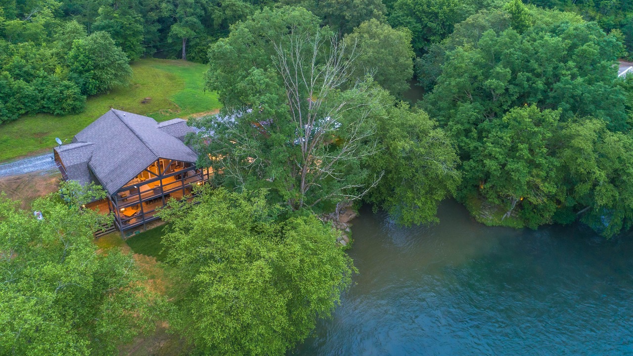 Photo of Outdoor in Mineral Bluff