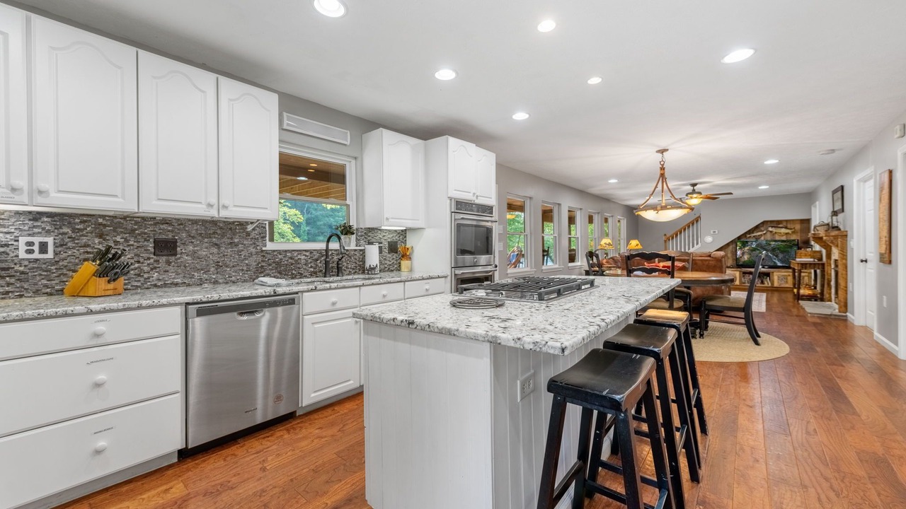 Photo of Kitchen in Mineral Bluff