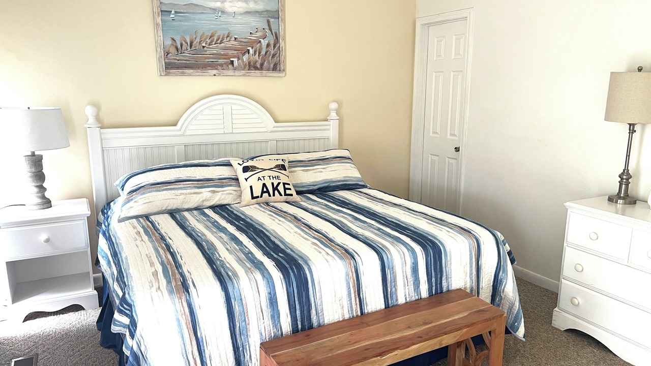 Photo of Bedroom in Jamestown