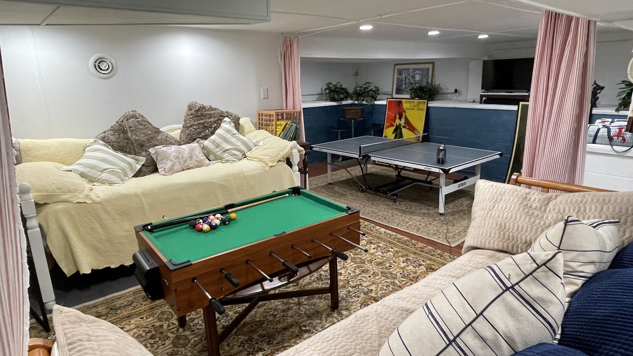 Photo of Livingroom in Cambridge Springs