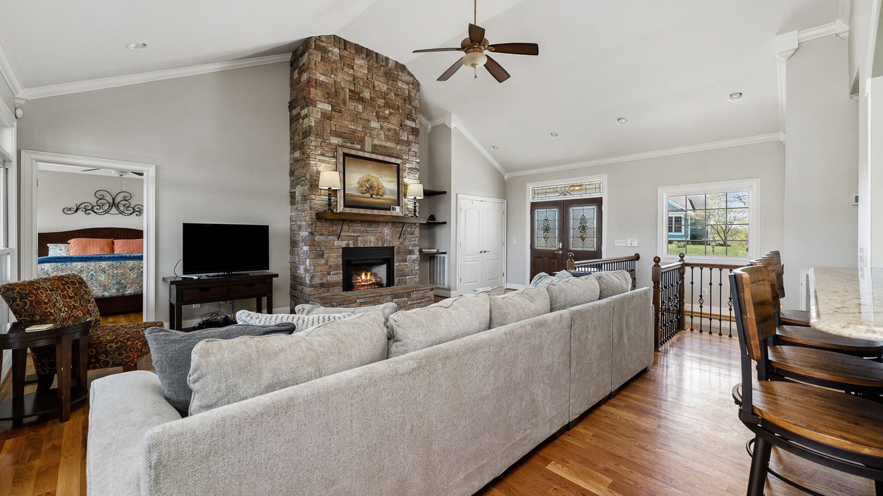 Photo of Livingroom in Smithville