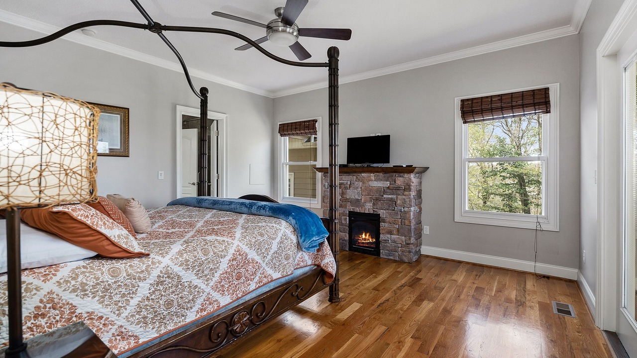 Photo of Bedroom in Smithville
