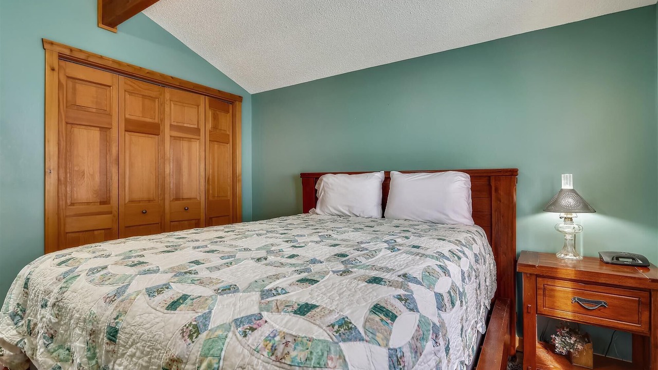 Photo of Bedroom in Timberline