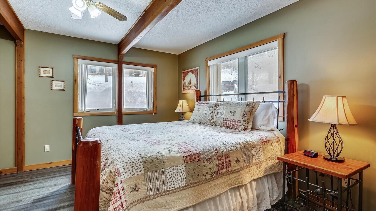 Photo of Bedroom in Timberline