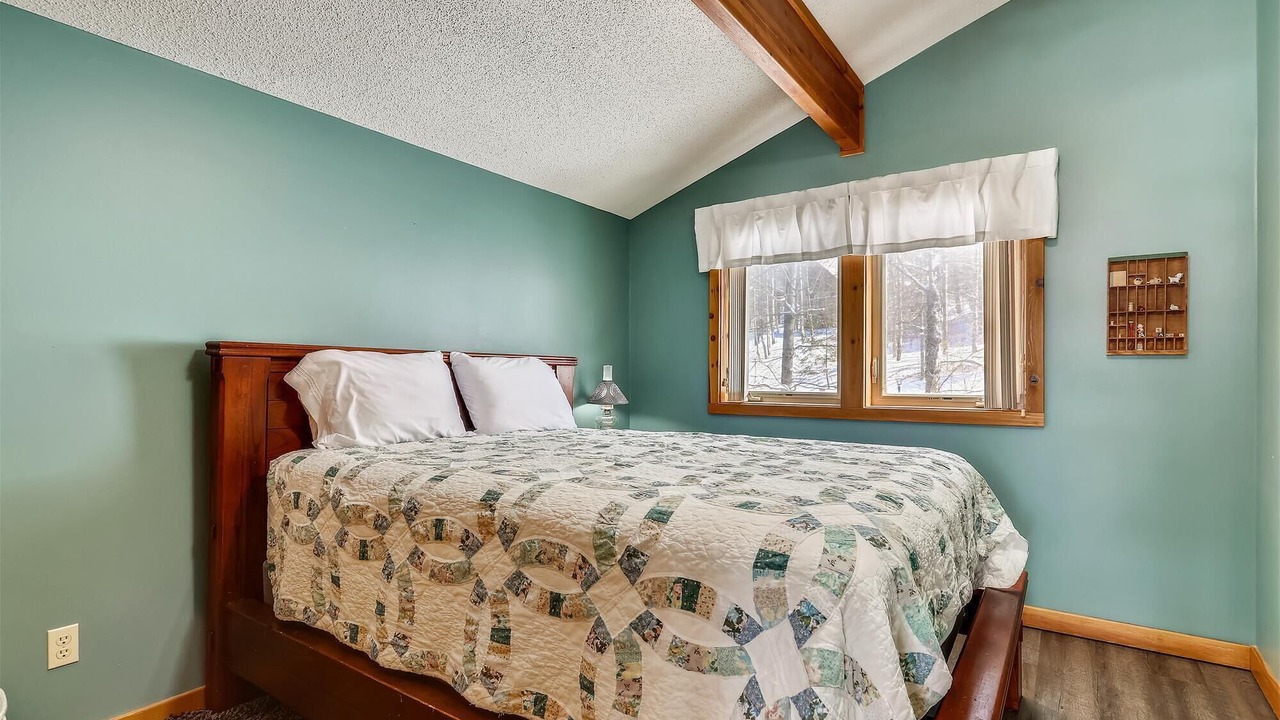 Photo of Bedroom in Timberline