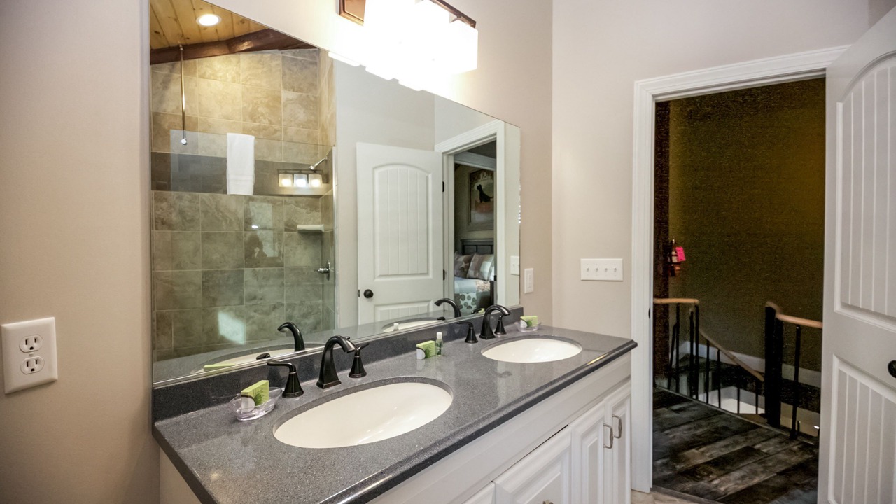 Photo of Bathroom in Logan