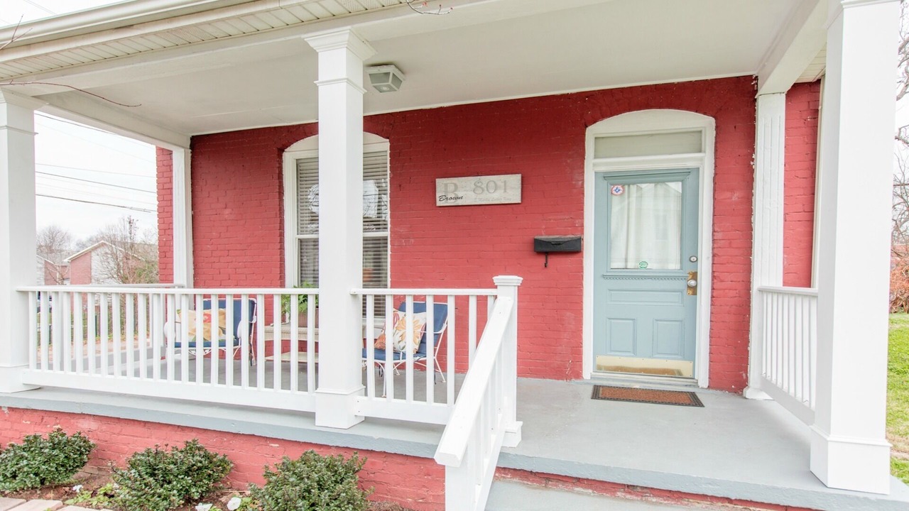 Photo of Patio Balcony in MLK University