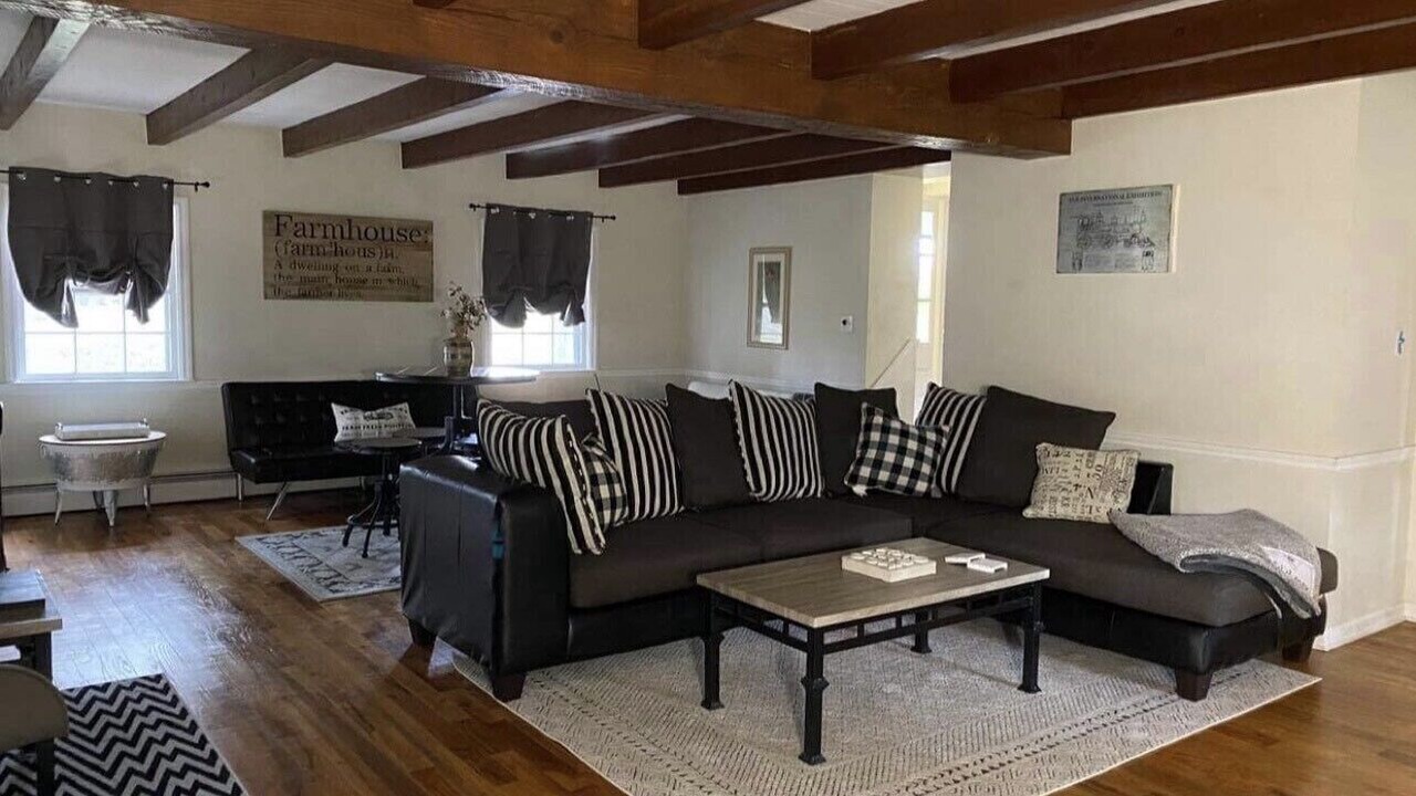 Photo of Livingroom in Sinking Spring