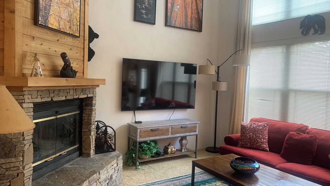 Photo of Livingroom in Seven Springs