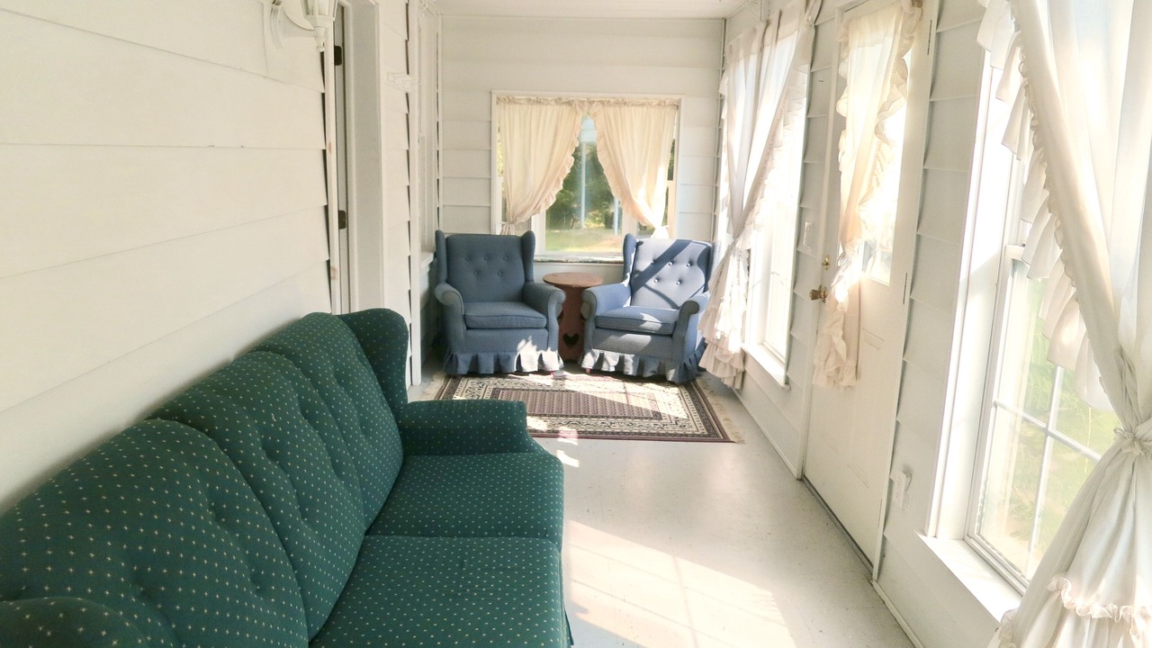 Photo of Livingroom in Nelsonville