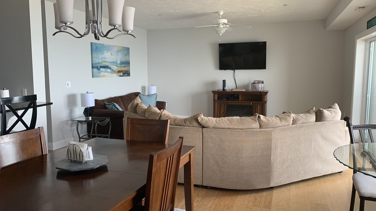 Photo of Livingroom in Geneva-on-the-Lake