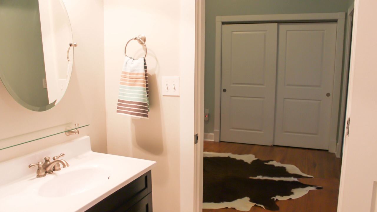 Photo of Bathroom in West Main Historic District