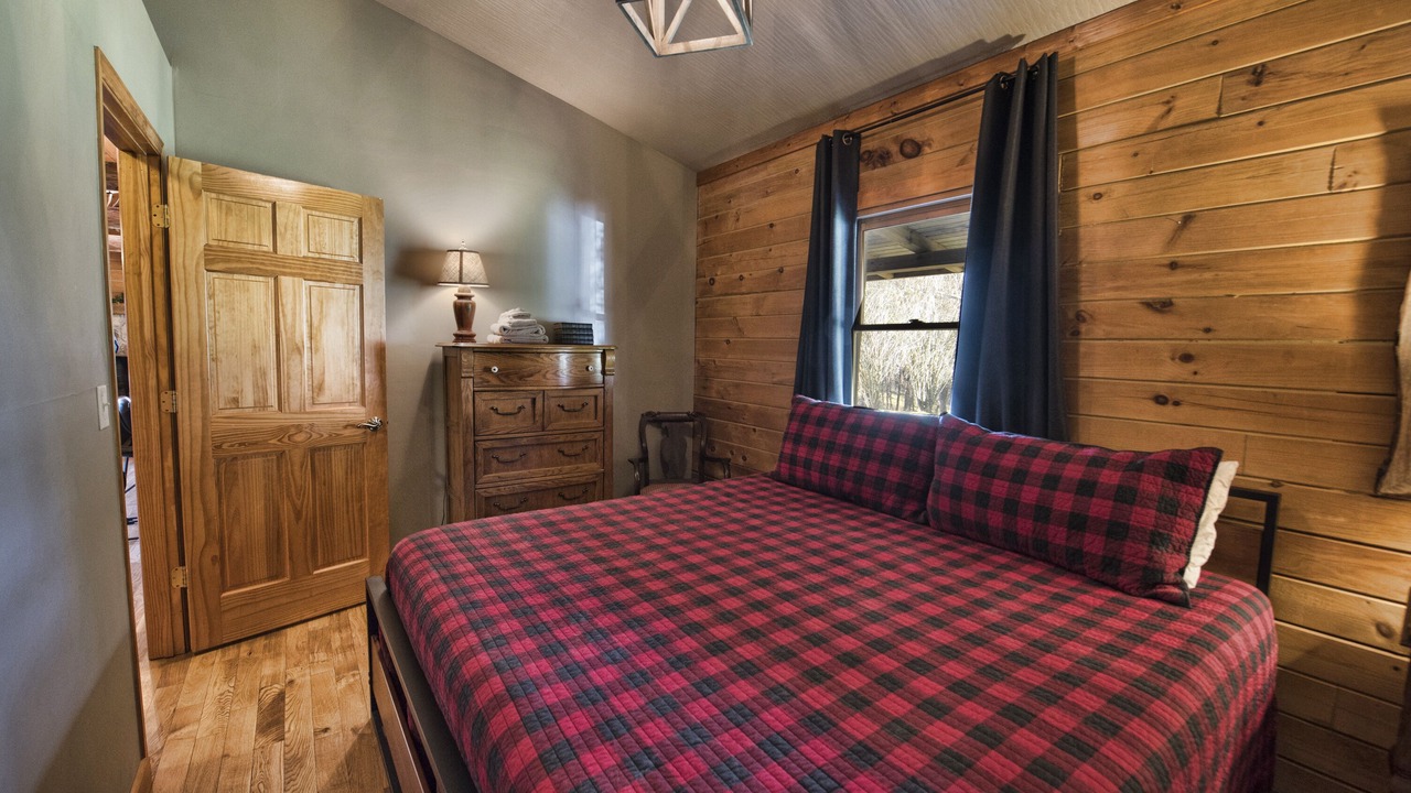 Photo of Bedroom in Logan
