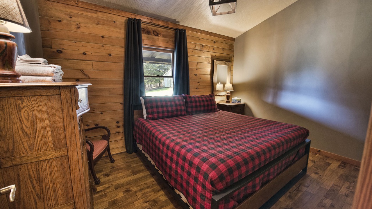 Photo of Bedroom in Logan