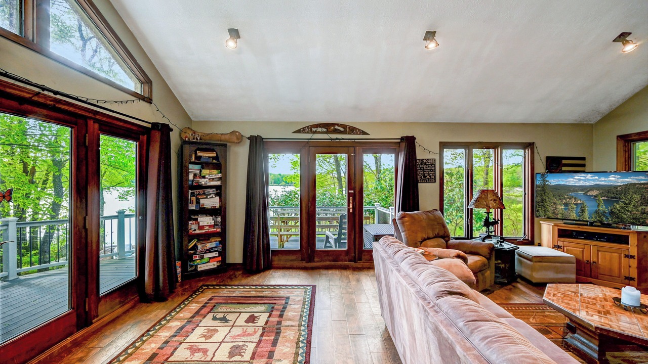 Photo of Livingroom in Gouldsboro