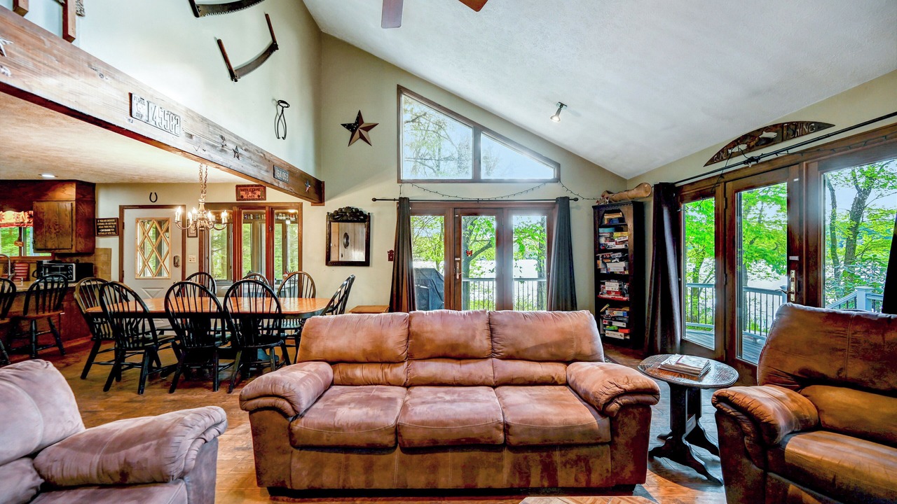 Photo of Livingroom in Gouldsboro